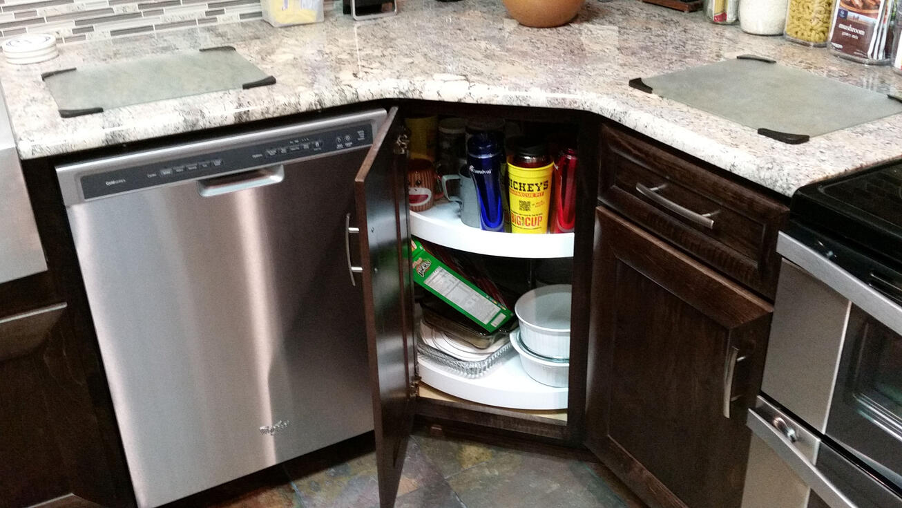 Kitchen Cabinet, Lower Corner Lazy Susan